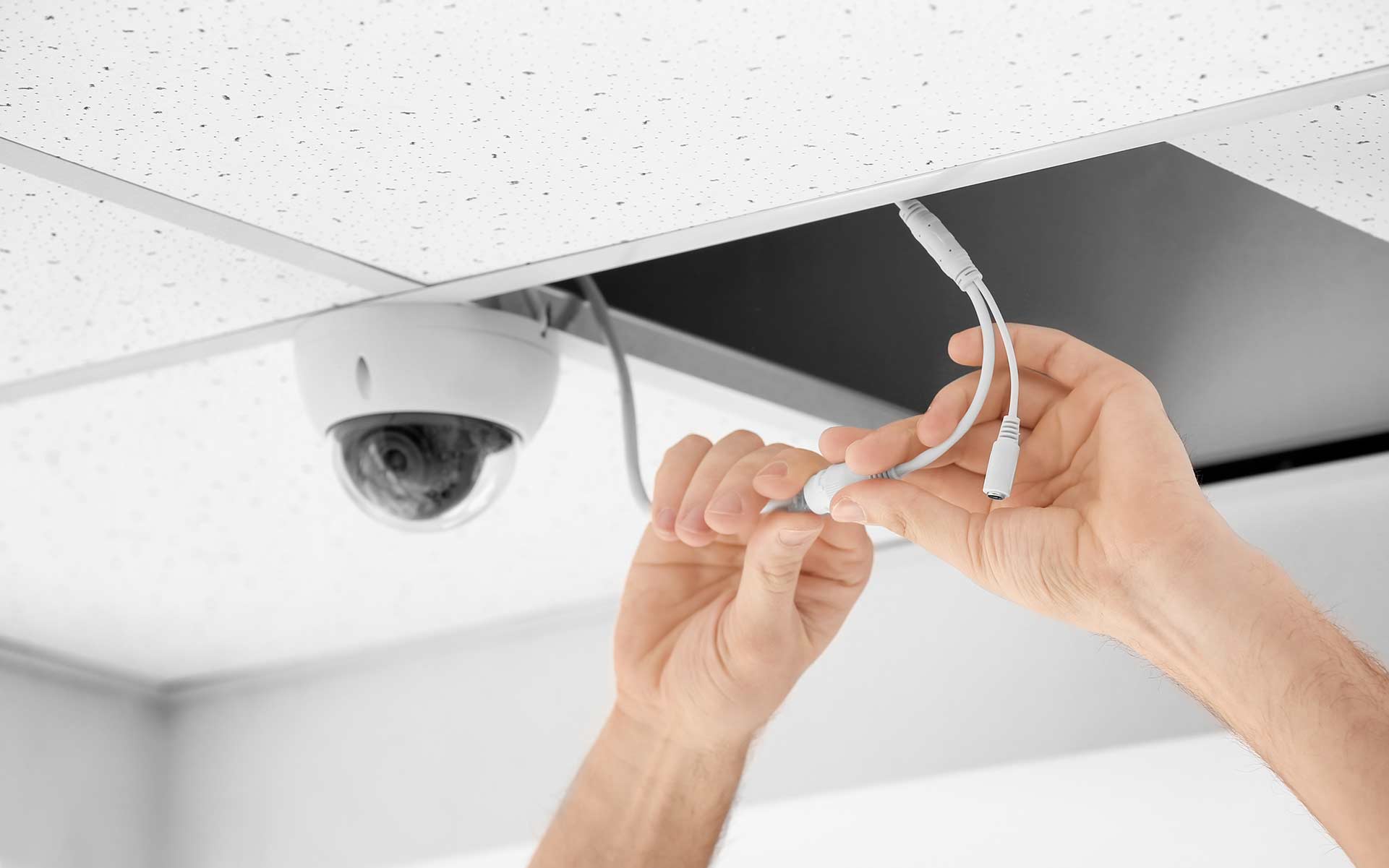 A2B Electrical's electricians can wire up CCTV cameras for properties in Sundridge and the local area. 